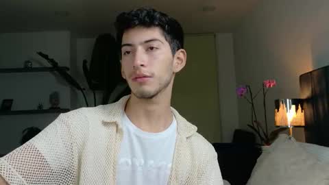 Snapshot of ethan_skiny_ chatting on 10.19.25 Joan online show from 10.19.25