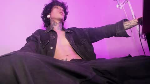 Ethan sykes online show from 11.17.25