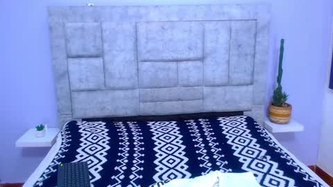 Ethan Villa online show from 02.04.25