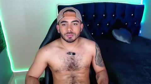 Snapshot of ethanhairy chatting on 02.17.26 Ethan online show from 02.17.26