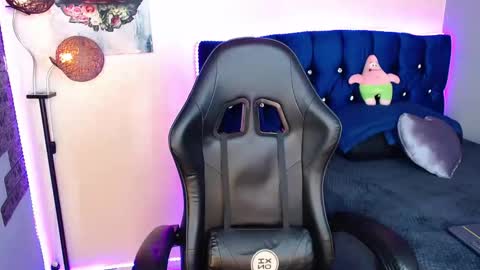 Snapshot of ethanhairy chatting on 05.16.26 Ethan online show from 05.16.26