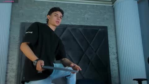 ethanlowell online show from 04.05.26