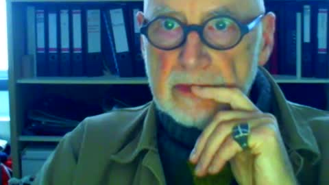 Snapshot of etonne chatting on 01.22.25 etonne online show from 01.22.25