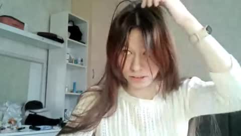 etsukokolakowski online show from 11.20.25