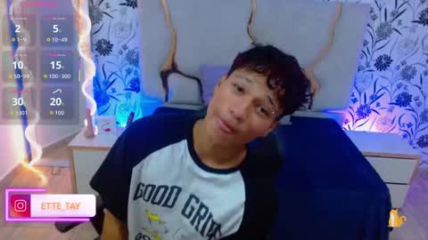 Snapshot of ette_tay chatting on 09.10.25 ette online show from 09.10.25