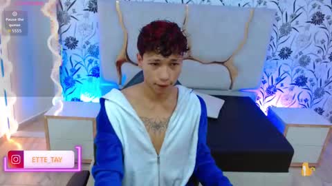 Snapshot of ette_tay chatting on 09.23.25 ette online show from 09.23.25