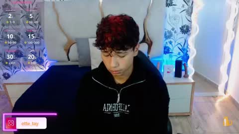 Snapshot of ette_tay chatting on 10.10.25 ette online show from 10.10.25