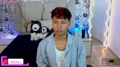 Snapshot of ette_tay chatting on 10.13.25 ette online show from 10.13.25