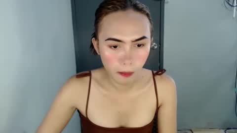 YELLA online show from 02.10.25