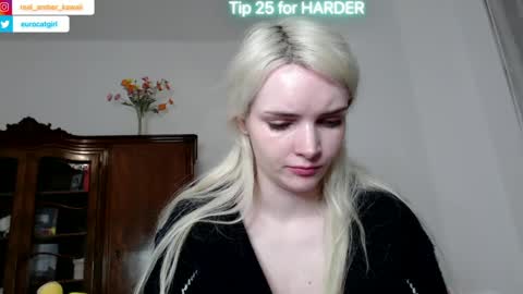 Snapshot of eurocatgirl chatting on 03.09.25 Amber Kawaii online show from 03.09.25