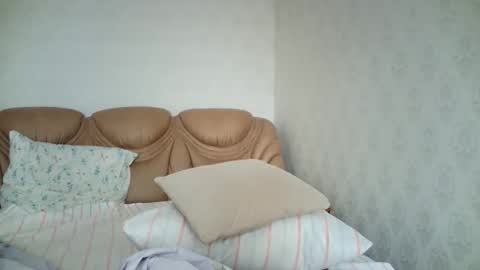 eva00186 online show from 10.10.25