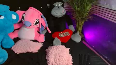 eva_06 online show from 11.21.25