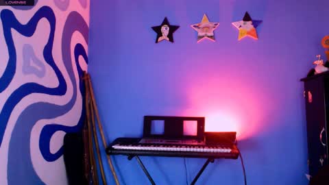 Iris Smile  independent model online show from 04.11.26