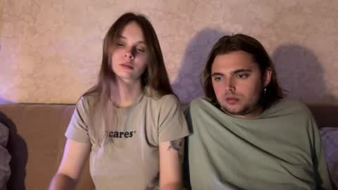 Snapshot of eva_calvin chatting on 10.21.25 Eva Calvin online show from 10.21.25