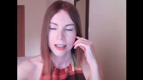 Snapshot of eva_cutesmile chatting on 06.29.26 Eva online show from 06.29.26
