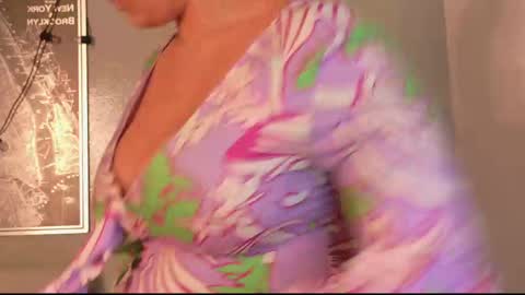 EVA DAEMON  online show from 11.17.25