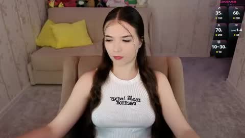 Snapshot of eva_davie chatting on 07.18.26 Eva online show from 07.18.26