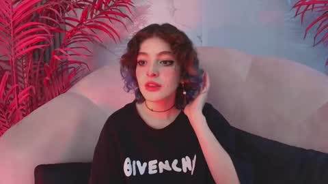 E V A online show from 11.21.25