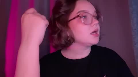 eva_kittenn online show from 11.18.25