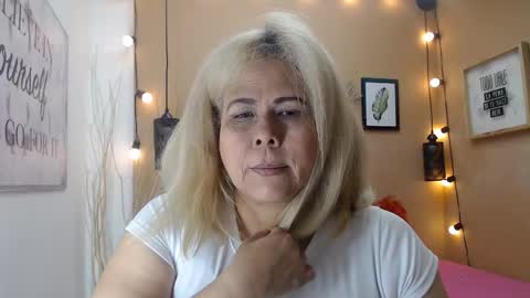 eva_love49 online show from 11.26.25