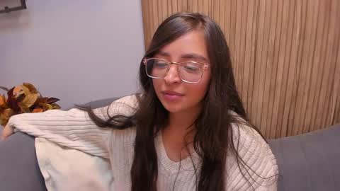 Angelinne online show from 12.18.24