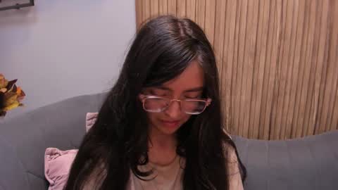 Angelinne online show from 01.04.25