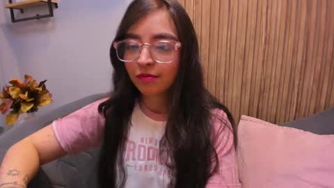 Angelinne online show from 01.08.25