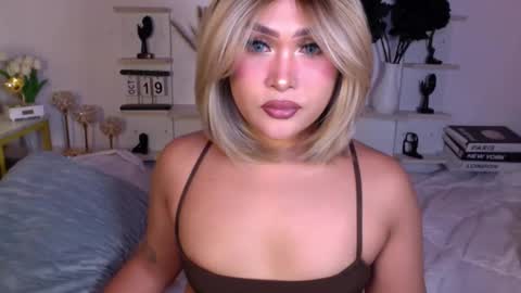 Snapshot of eva_mazikeen69 chatting on 10.19.25 Queen Eva Mazikeen online show from 10.19.25
