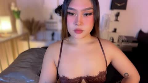 Queen Eva Mazikeen online show from 03.13.26