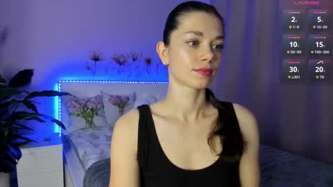 Snapshot of eva_mccoy chatting on 10.24.25 Eva online show from 10.24.25