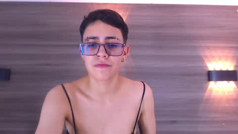 Snapshot of eva_monwalker chatting on 02.01.25 Eva cute online show from 02.01.25