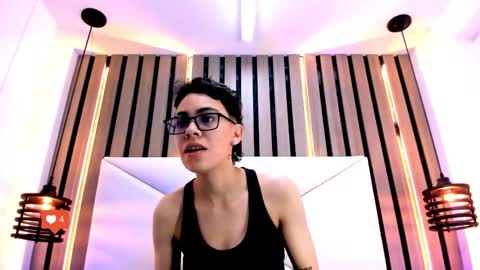 Snapshot of eva_monwalker chatting on 11.16.25 Eva cute online show from 11.16.25