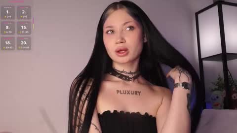 Snapshot of eva_pixie chatting on 09.30.25 Eva online show from 09.30.25