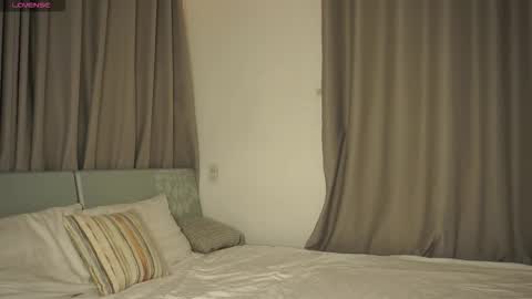 Snapshot of eva_pixie chatting on 10.13.25 Eva online show from 10.13.25