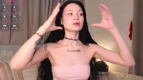 Snapshot of eva_pixie chatting on 11.28.25 Eva online show from 11.28.25