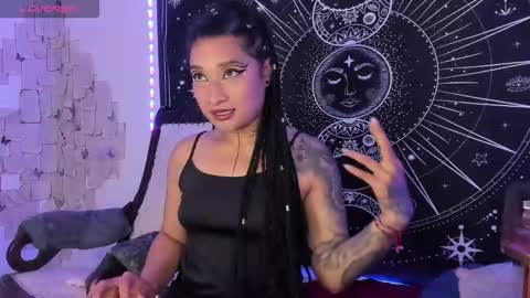 Eva  online show from 11.05.25