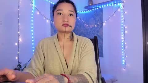Snapshot of eva_sanderslee chatting on 03.11.26 Eva online show from 03.11.26