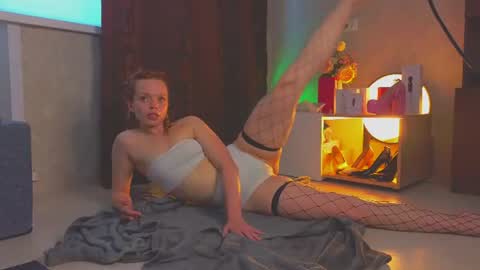 Hi there i am Eva and i wish create a nice community with you so join my Ticket Show for more pleasure online show from 06.24.26