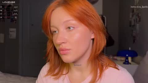 Snapshot of eva_swag chatting on 10.28.25 eva_swag online show from 10.28.25