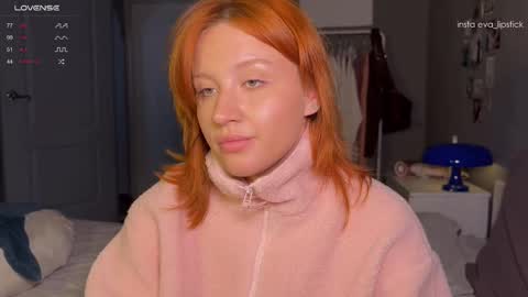 Snapshot of eva_swag chatting on 11.06.25 eva_swag online show from 11.06.25