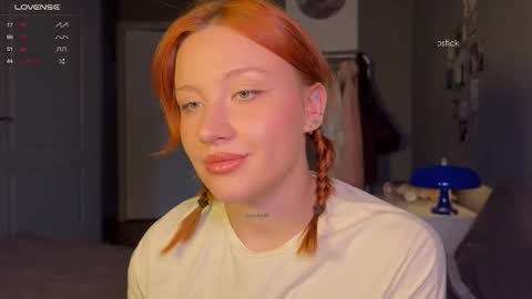 Snapshot of eva_swag chatting on 11.20.25 eva_swag online show from 11.20.25