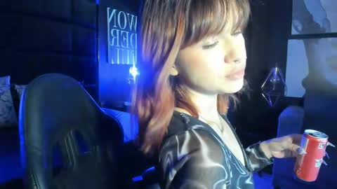 MISS EVY online show from 04.19.26