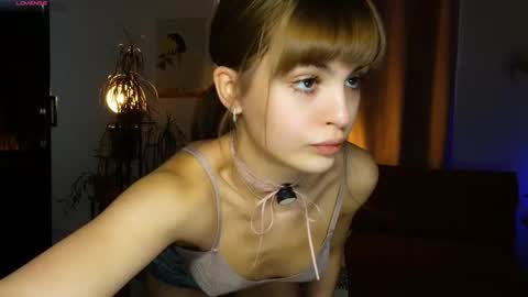 Snapshot of eva_zill_blossom chatting on 11.24.25 Hello my name is Eva its my first day here online show from 11.24.25
