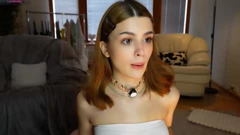 Hello my name is Eva its my first day here online show from 02.16.26