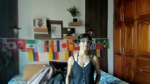 Snapshot of evaa_campbell chatting on 06.12.26 Eva online show from 06.12.26