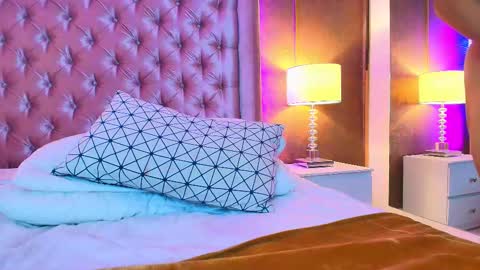 EVA CLOEE online show from 03.02.25