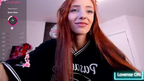 Snapshot of evaa_coy chatting on 04.19.26 Eva online show from 04.19.26