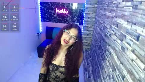Snapshot of evaa_mist chatting on 10.17.25 evaa_mist online show from 10.17.25