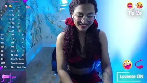 Snapshot of evaa_mist chatting on 10.18.25 evaa_mist online show from 10.18.25