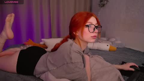 Snapshot of evaa_moonn_ chatting on 01.02.25 Eva online show from 01.02.25